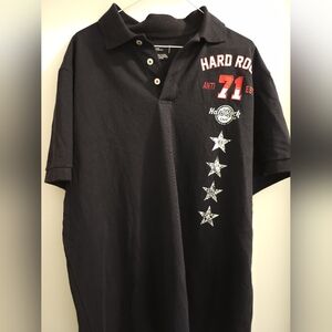 Authentic Hard Rock Cafe Singapore. Black. Size xl. Preloved.